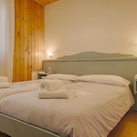 Hotel Aurora 3*