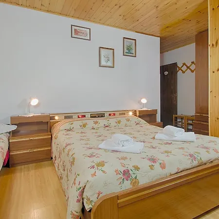 Aurora Hotell 3*